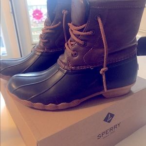 Girls Sperry Duck boots